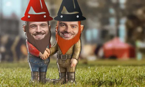 gallery-personalized-garden-gnomes-friends-1
