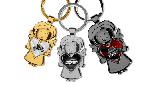 Brelok z Aniołem Stróżem uroczy z samochodem spersonalizowany