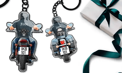 Gepersonaliseerde motorsleutelhanger met naam en kenteken – cadeau voor je zoon