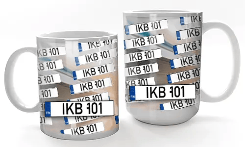 Tasses avec plaques d'immatriculation