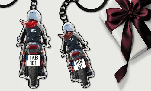 Spersonalizowany brelok motocyklowy z imieniem i tablicą rejestracyjną - prezent dla twojej żony