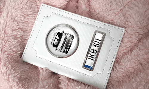 gallery-photo-car-documents-holder-white-carbon-1