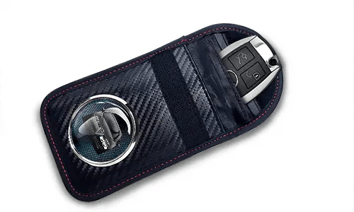 gallery-photo-car-keycover-RFID-protection-2 gallery-photo-car-keycover-RFID-protection-2
